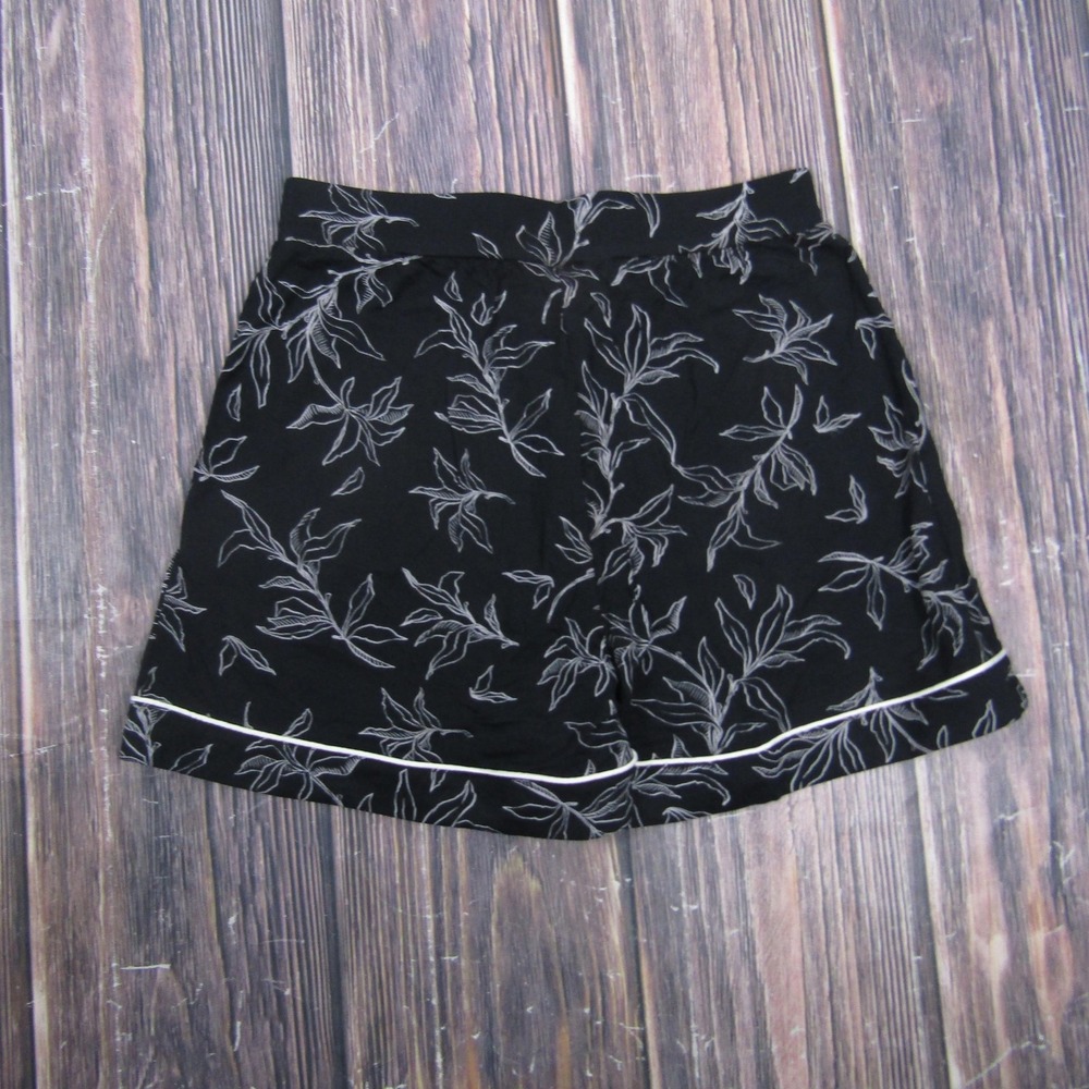 Cozy Earth Shorts Womens XS Black Skimmer Viscose Spandex Floral Pockets - Picture 5 of 8